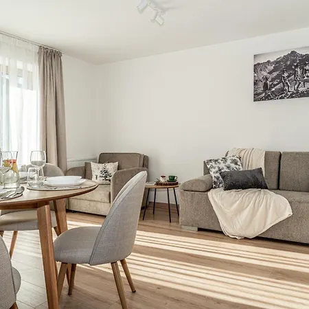 Apartmán Mountain - Plac Zabaw - Dmuchaniec - Plac Zabaw - Wypozyczalnia Rowerow Elektrycznych E-bike