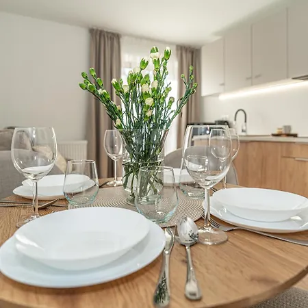 Mountain - Wypozyczalnia - Bus * Białka Tatrzańska